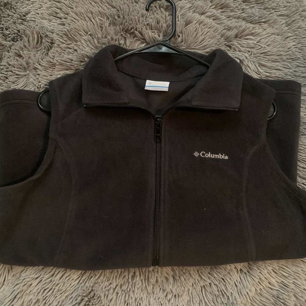Columbia Vest